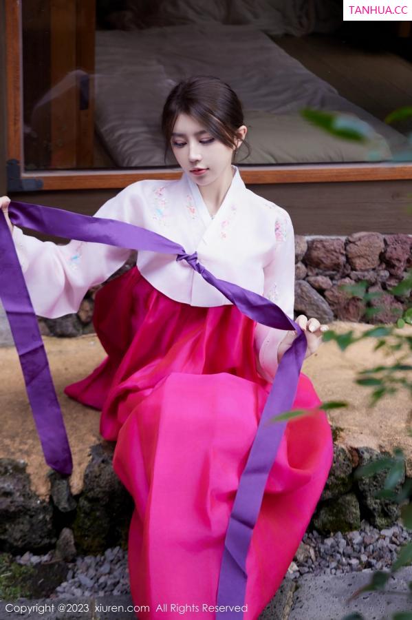tina_甜仔  [XiuRen]高清写真图 2023.10.18 No.7522 tina_甜仔 济州岛旅拍第26张图片